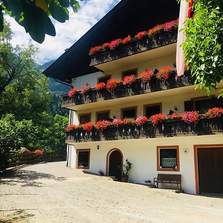 Tannerhof Bed & Breakfast Caines Exterior photo