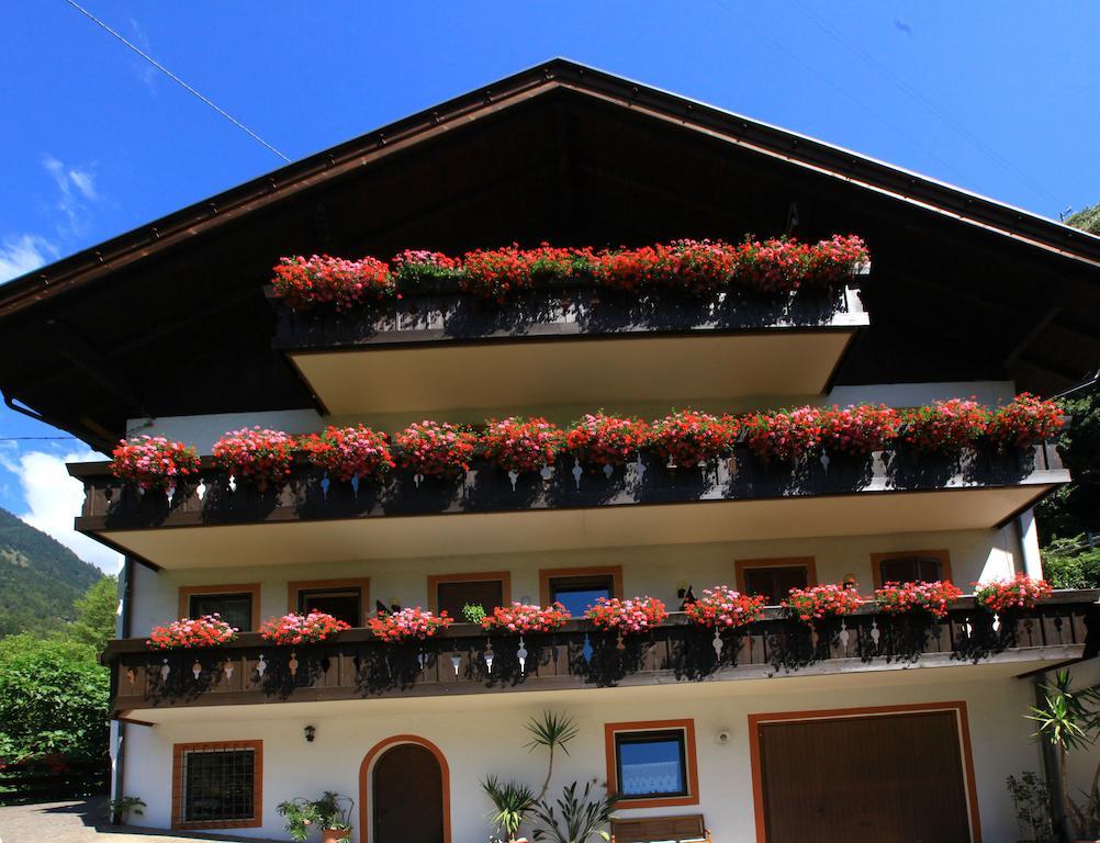 Tannerhof Bed & Breakfast Caines Exterior photo